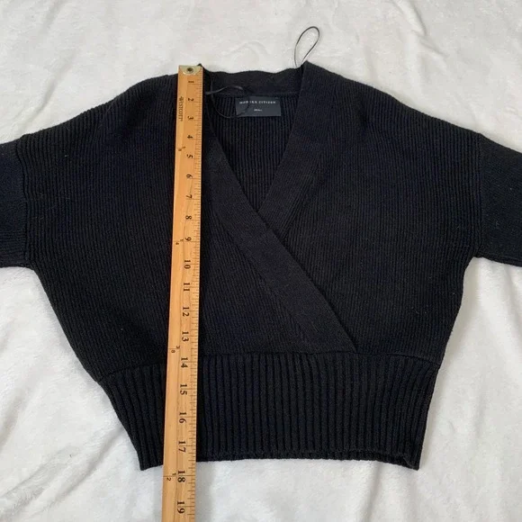Modern Citizen Black Surplice Wrap Cropped Ribbed Sweater Fitted Size Small - Picture 11 of 11